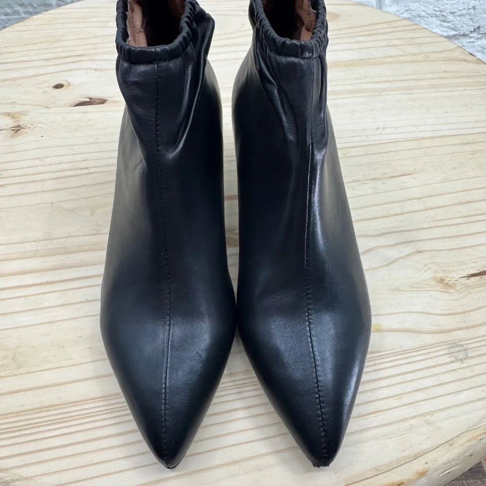 JEFFREY CAMPBELL Women's Black Zosia Kitten Heel Booties Elastic Ankle Sz 7.5